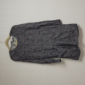 Essential Antwerp women's long sleeve viscose/silk dress medium black white